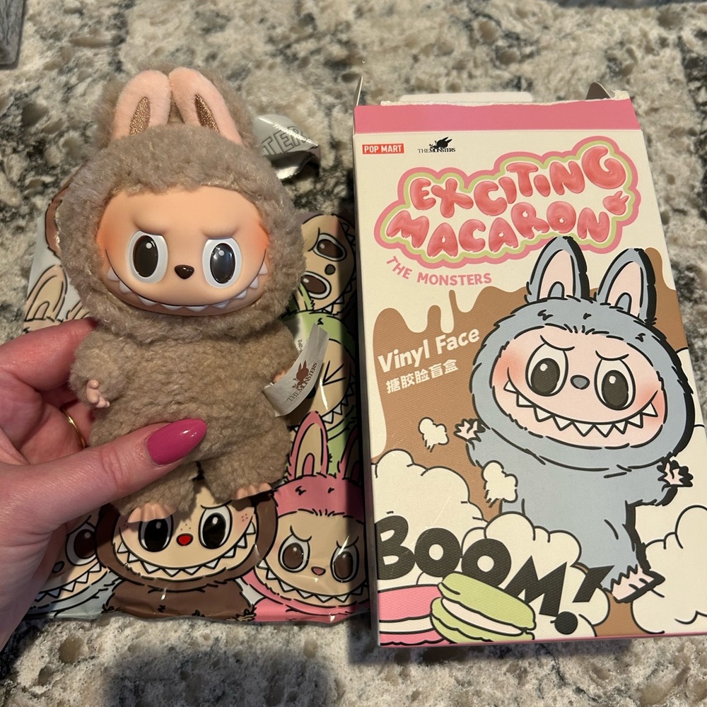 Labubu Exciting Macaron Vinyl Face Figure- TOFFEE! New with box, but opened